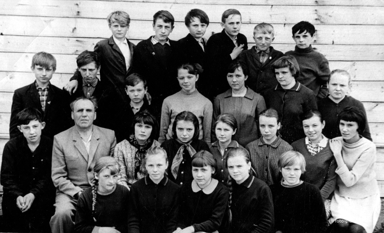 7 класс Шуваевской школы, июнь 1969 г.