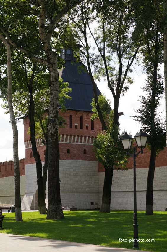 Башня Ивановских ворот