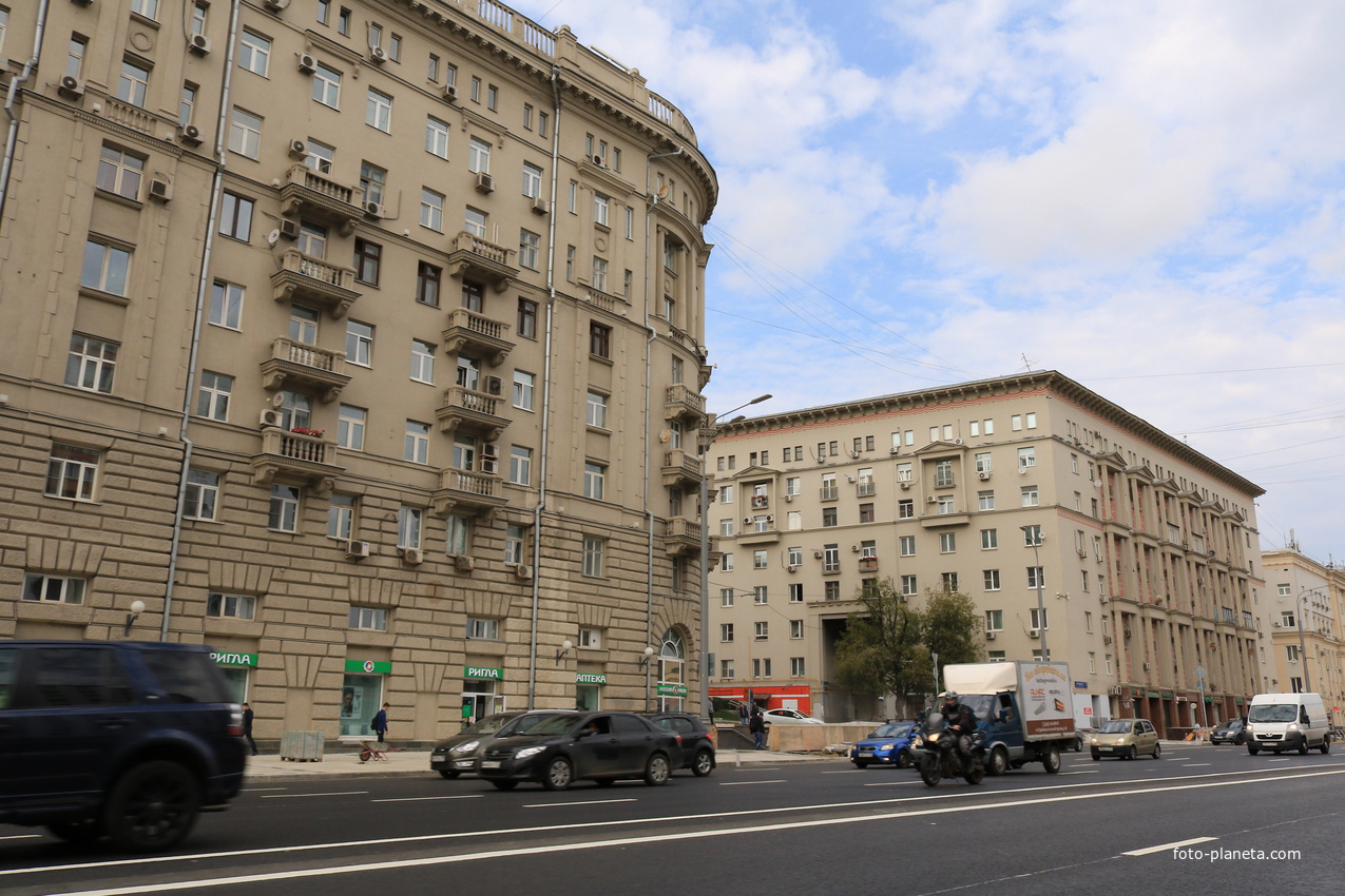 Улица Земляной Вал