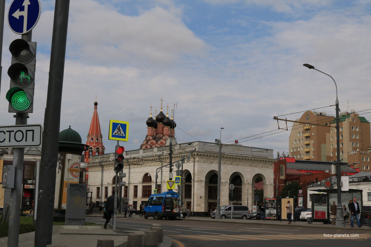 Таганская площадь, метро Таганская, церковь Святителя Николая Чудотворца
