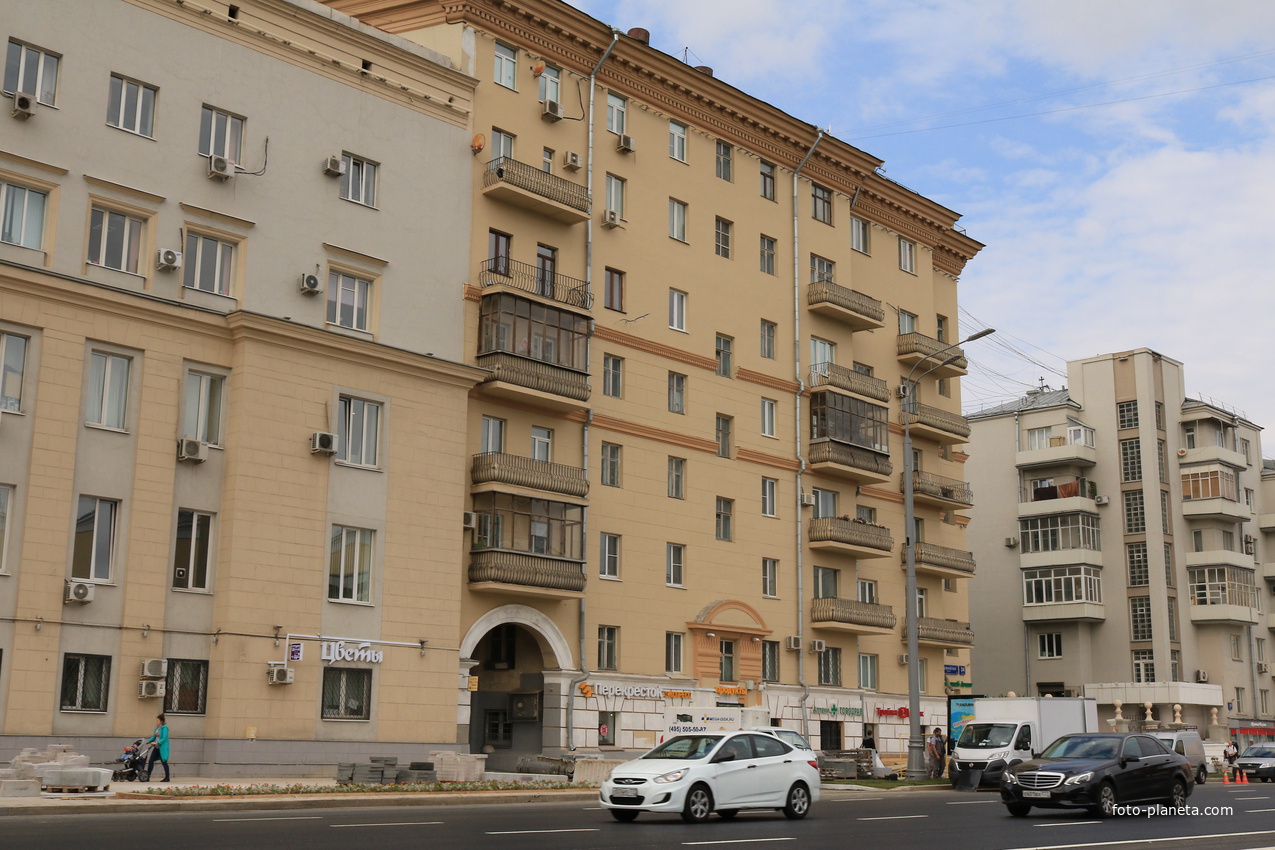 Улица Земляной Вал