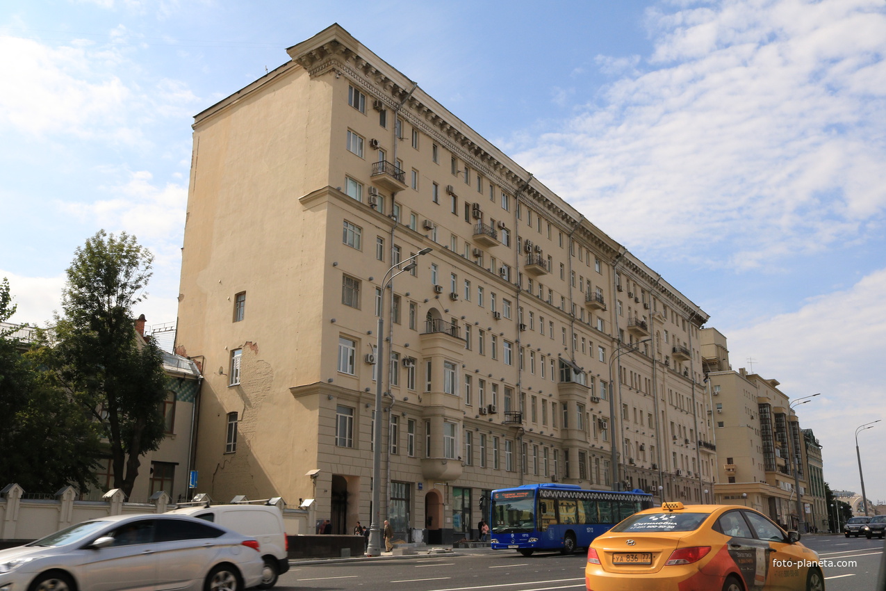 Садовая-Спасская улица