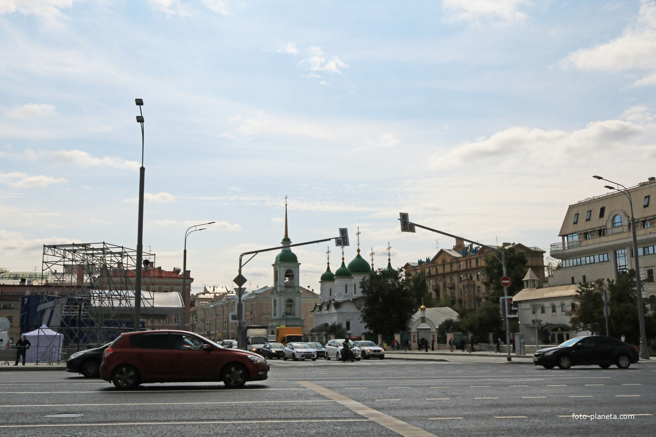 Улица Сретенка, Свято-Троицкая церковь