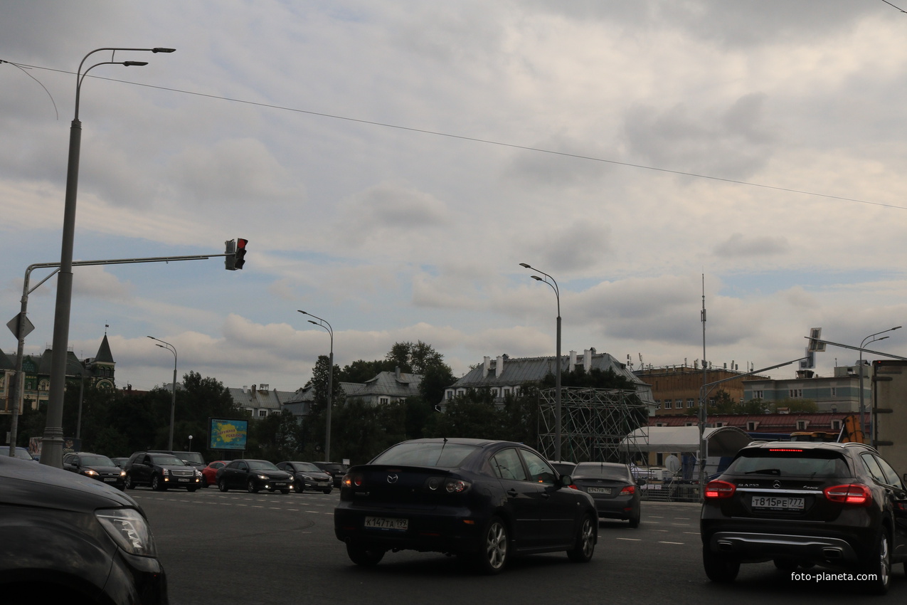 Большая Сухаревская площадь