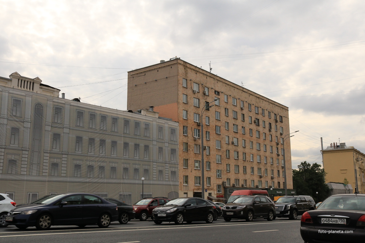 Малая Сухаревская площадь