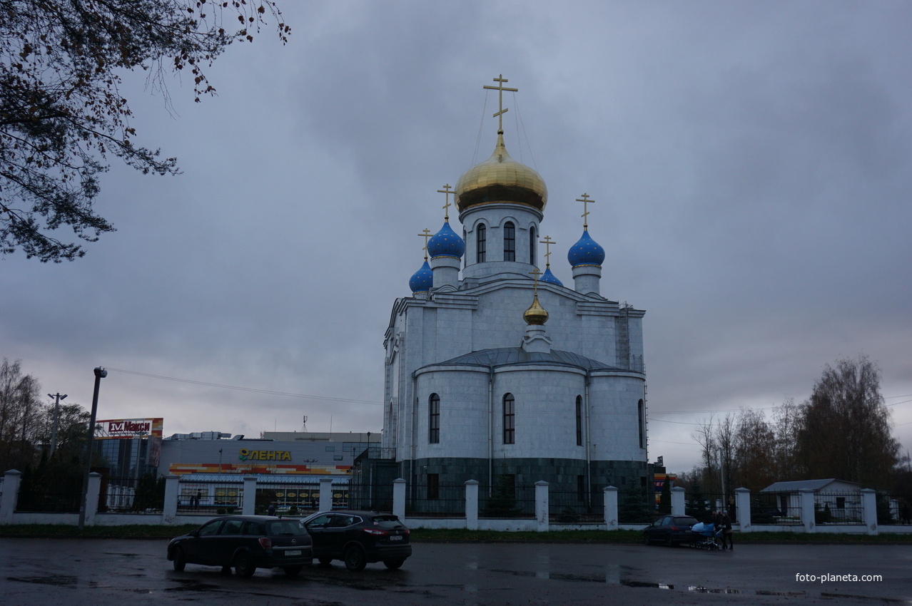 Храм новомучеников и исповедников Церкви Русской.