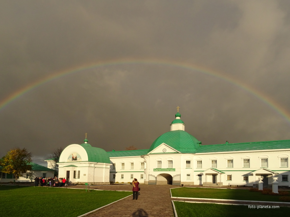 Свято-Троицкий Александра Свирского мужской монастырь