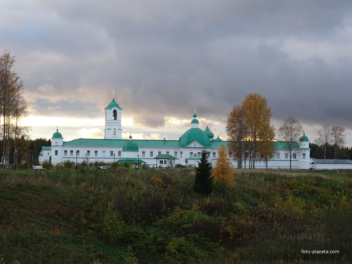 Свято-Троицкий Александра Свирского мужской монастырь