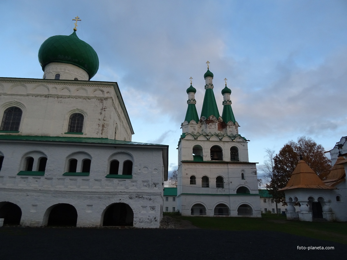 Свято-Троицкий Александра Свирского мужской монастырь