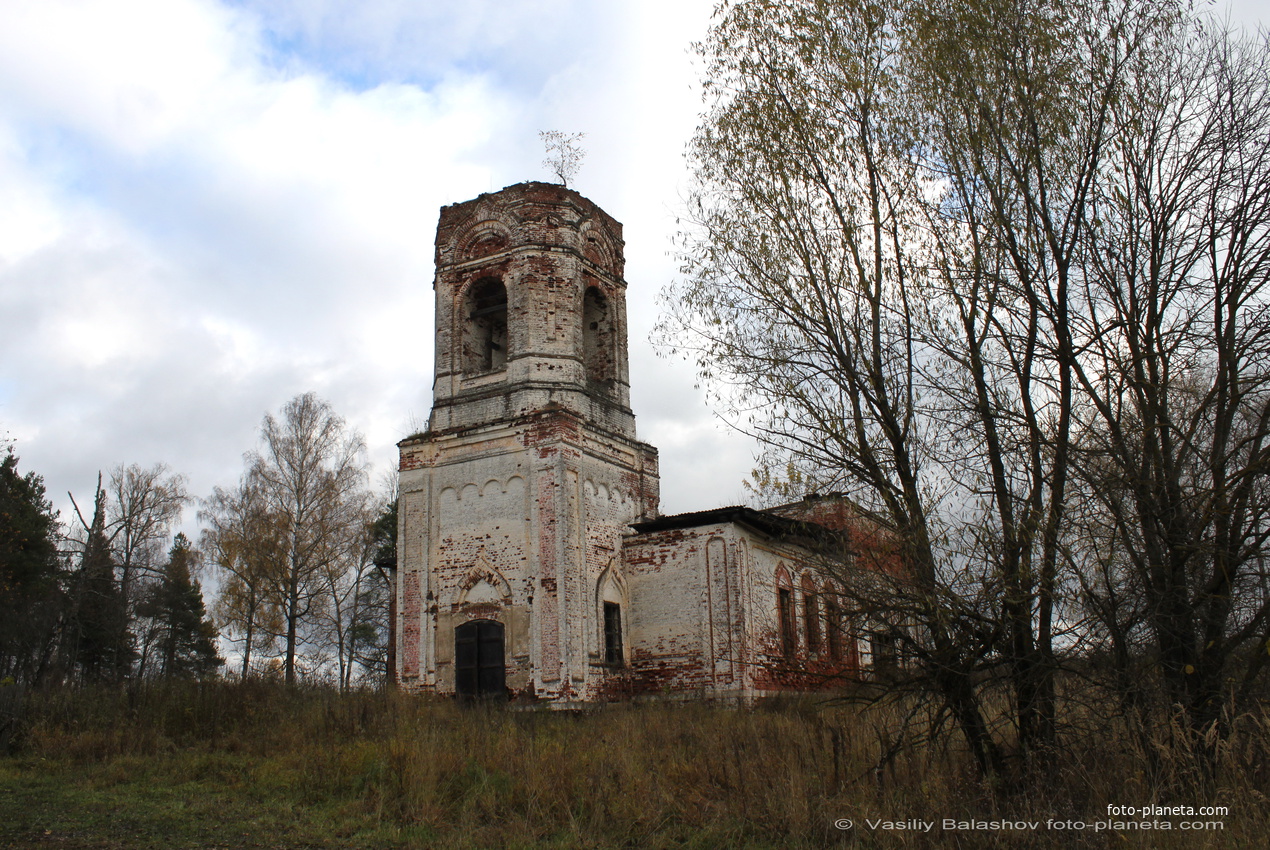 Церковь Михаила Архангела в Смолино