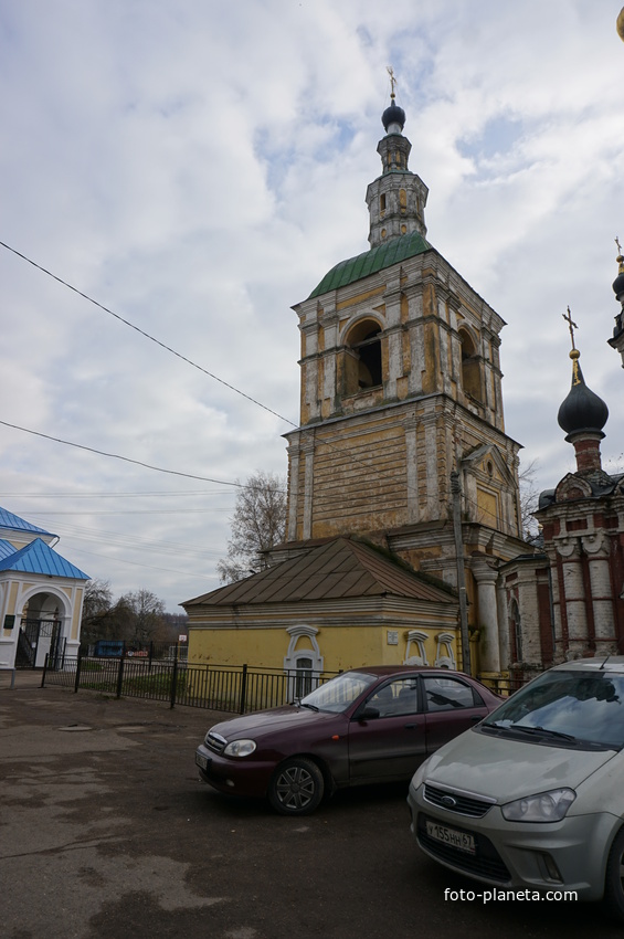 Колокольня Николаевской церкви.