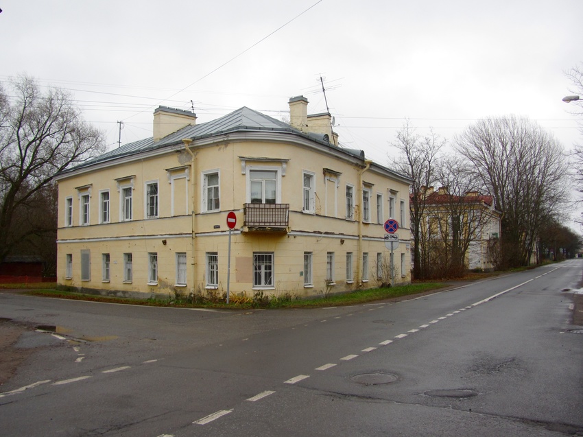 Дом И. Ф. Кузьмина построен 1835-1839