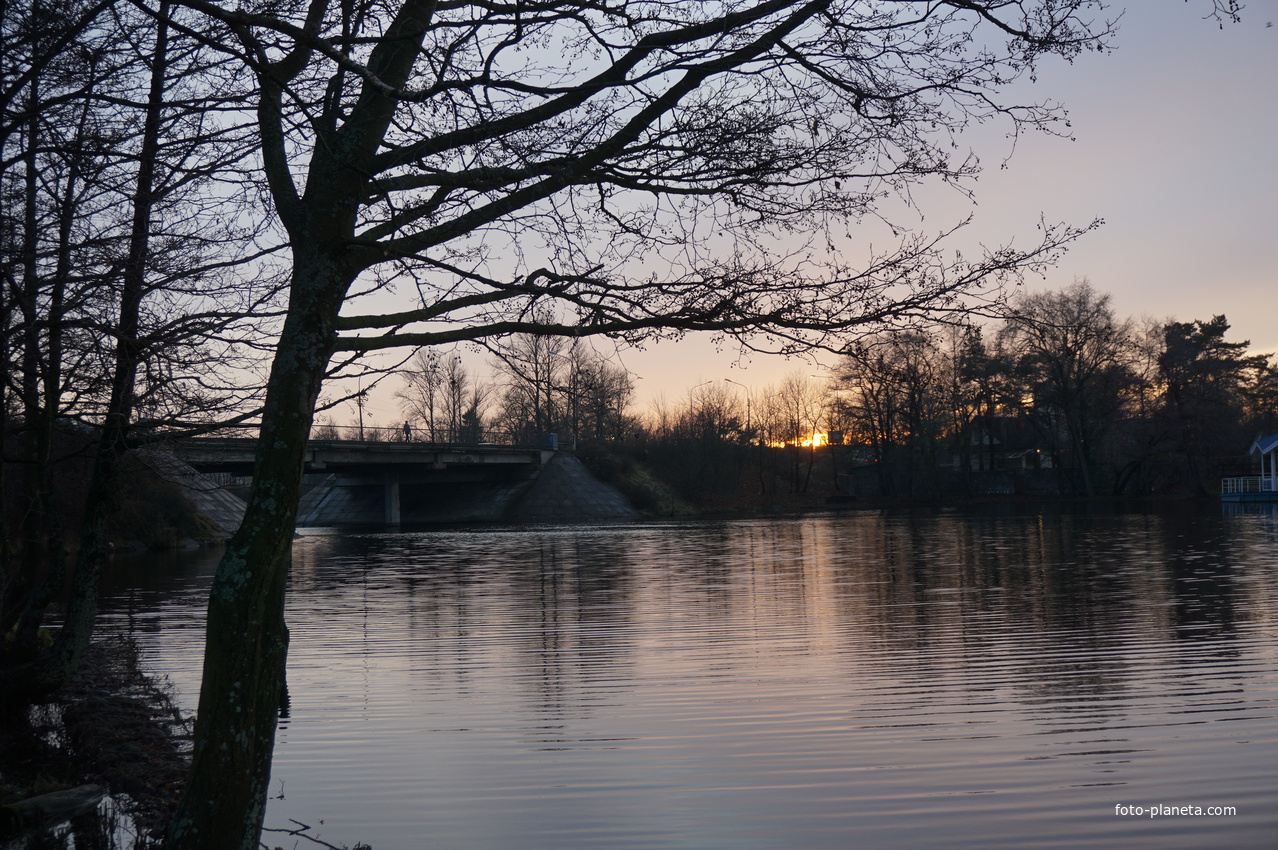 Плотина Дестрема.