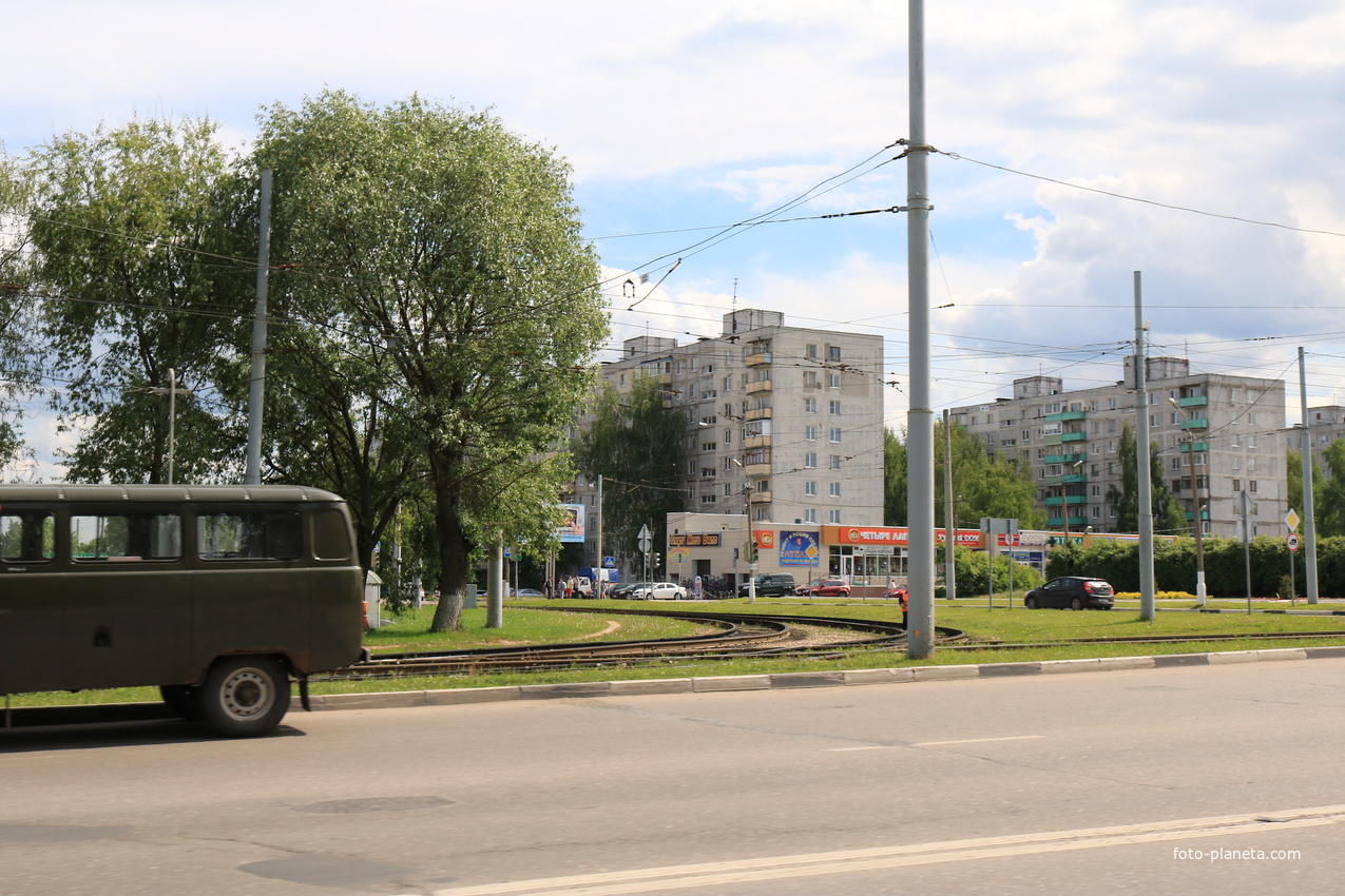 Весенняя улица