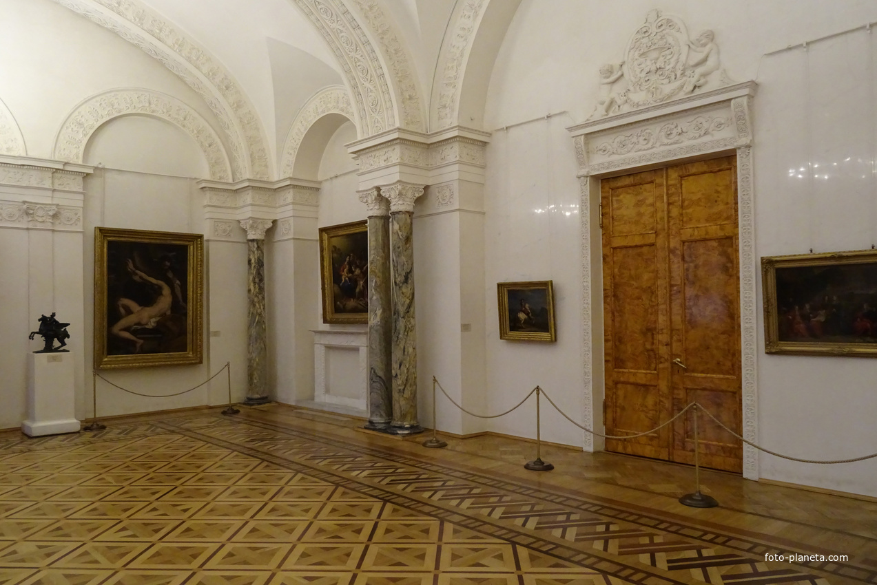 Зал искусства Франции XVII века