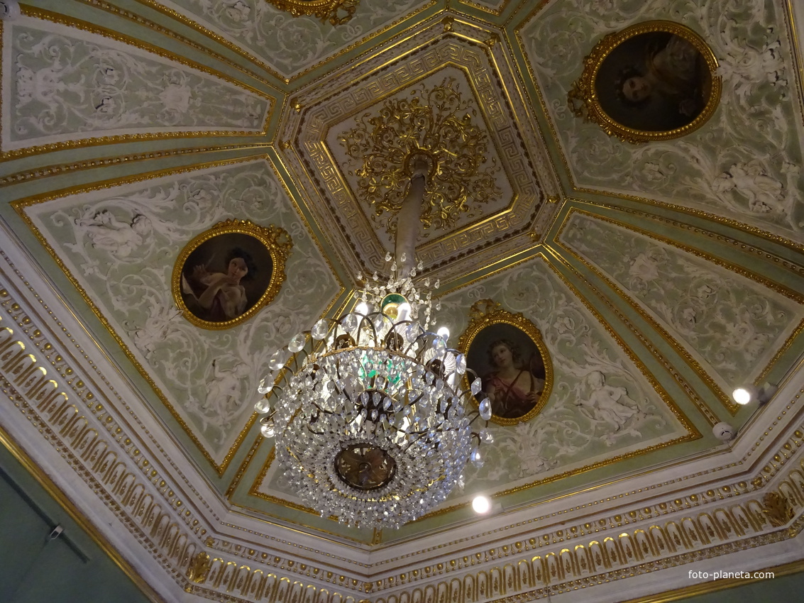 Зал искусства Италии эпохи Возрождения XIII - XV веков