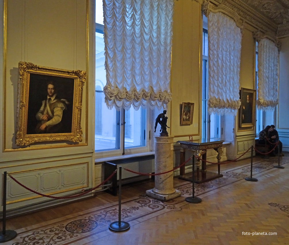 Зал искусства Италии эпохи Возрождения XVI века