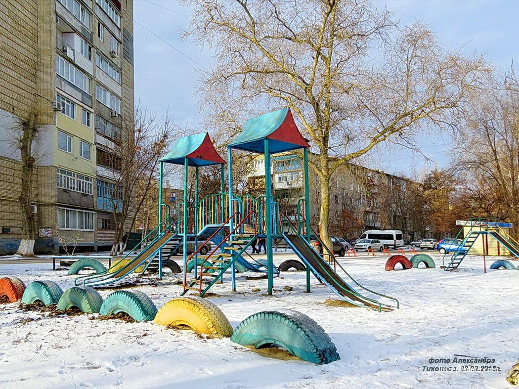 Детская площадка во дворе ул. Ленина, 99