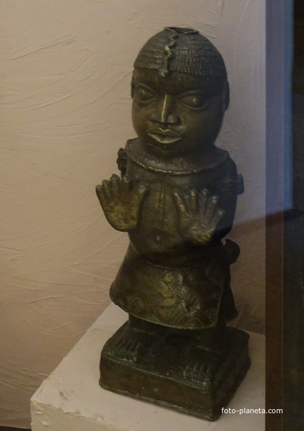 Музей антропологии и этнографии имени Петра Великого "Кунсткамера"