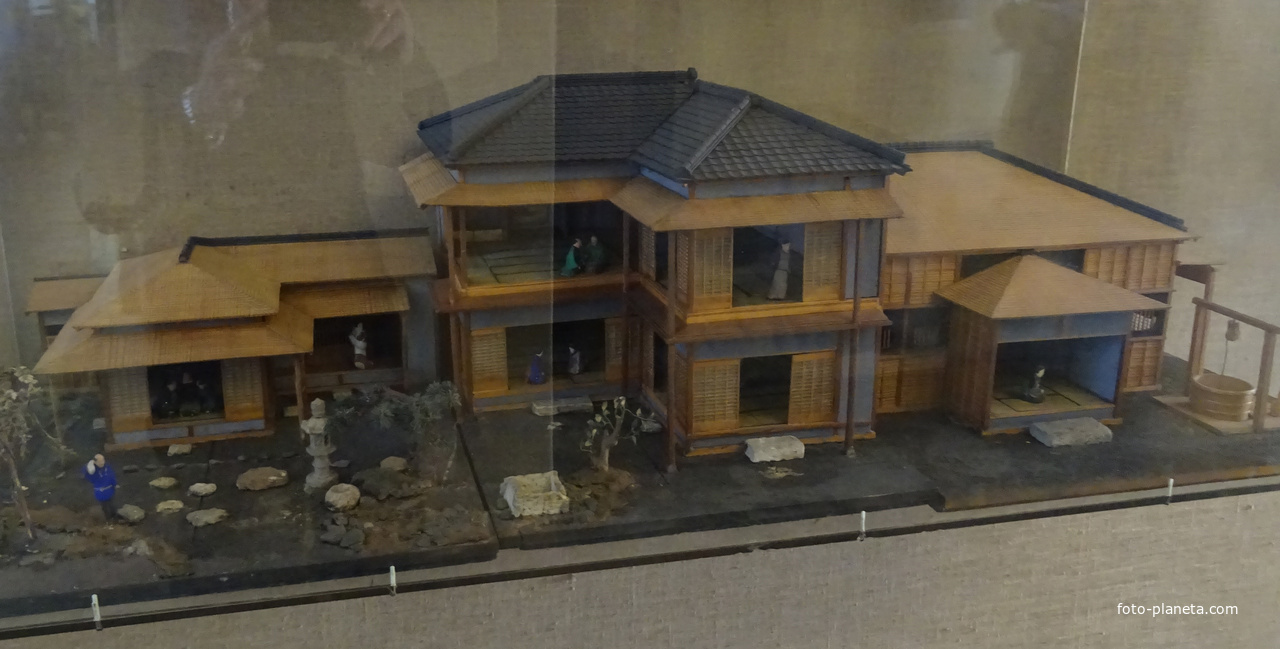 Музей антропологии и этнографии имени Петра Великого "Кунсткамера"