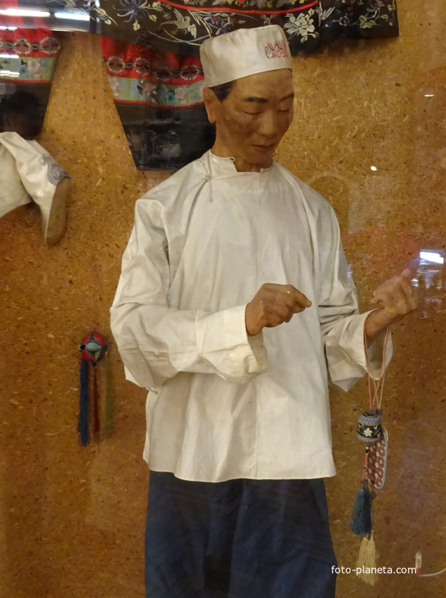 Музей антропологии и этнографии имени Петра Великого "Кунсткамера"