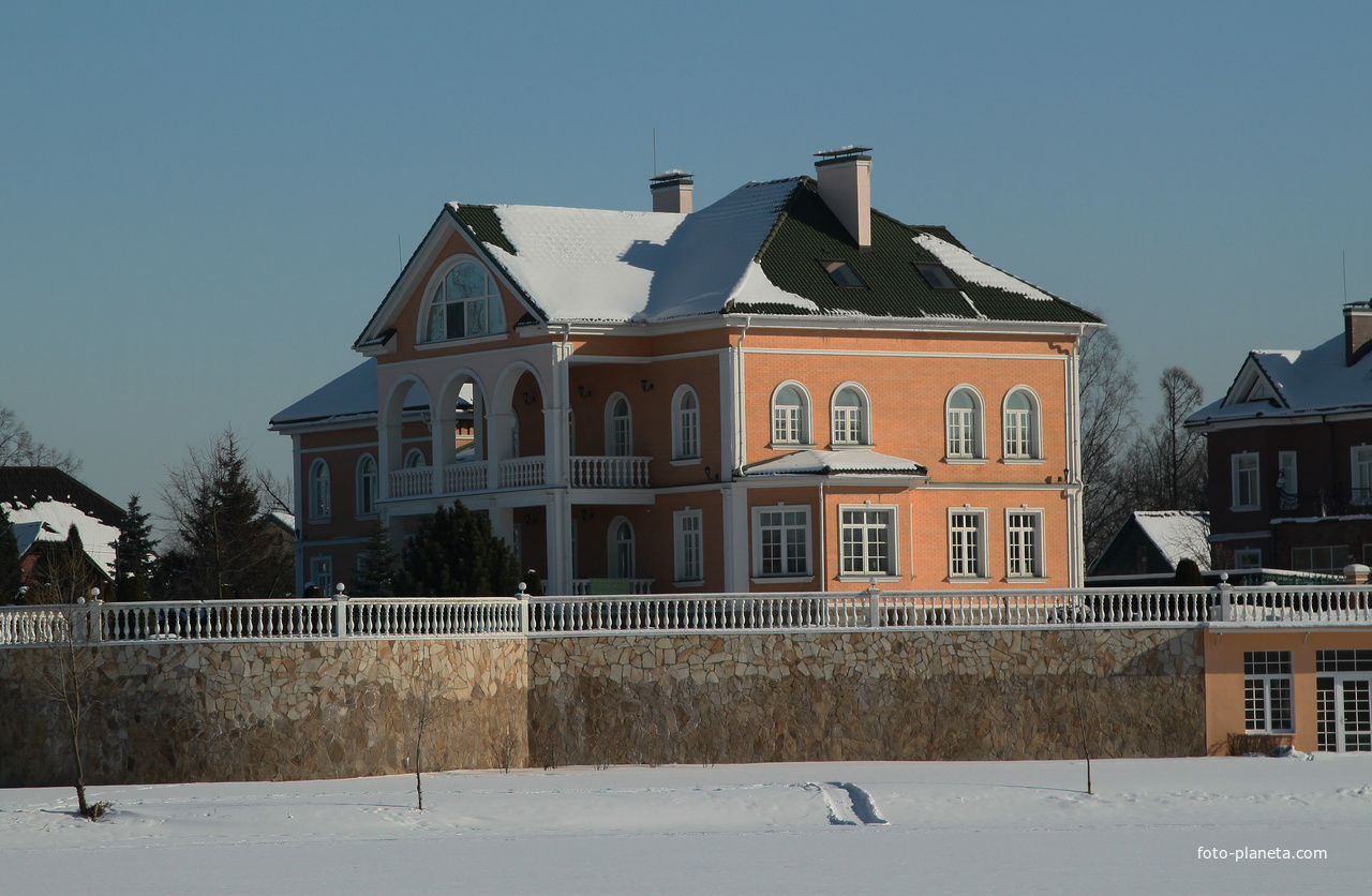 Новонарвский переулок