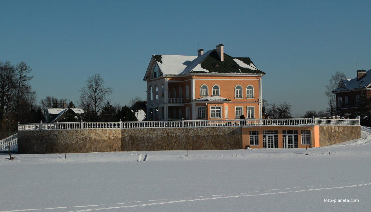 Новонарвский переулок
