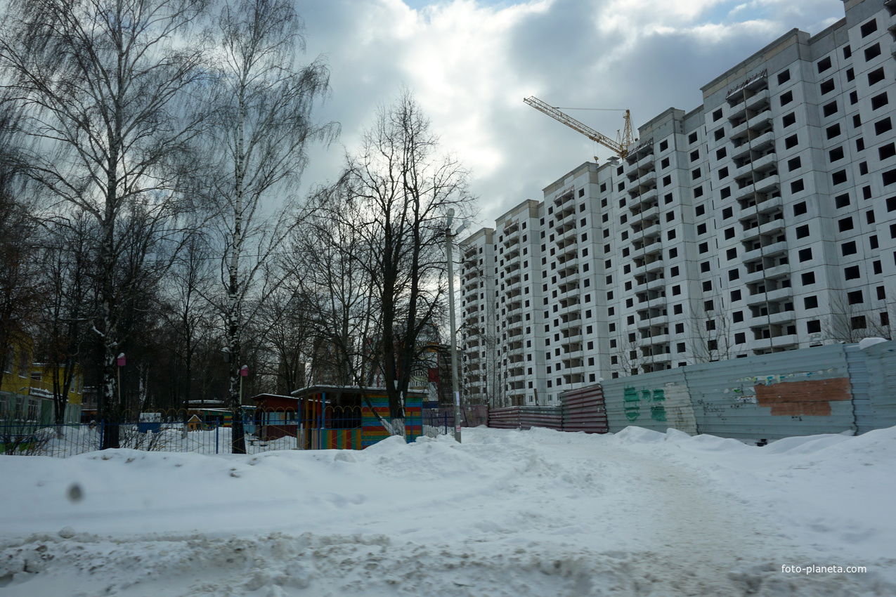 Долгострой на улице Бахарева