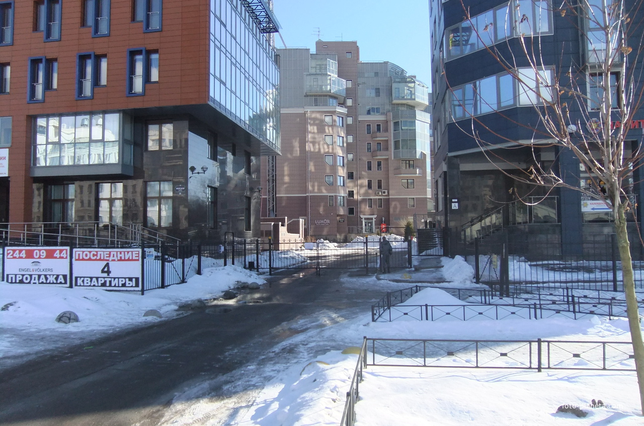 Крестовский остров.