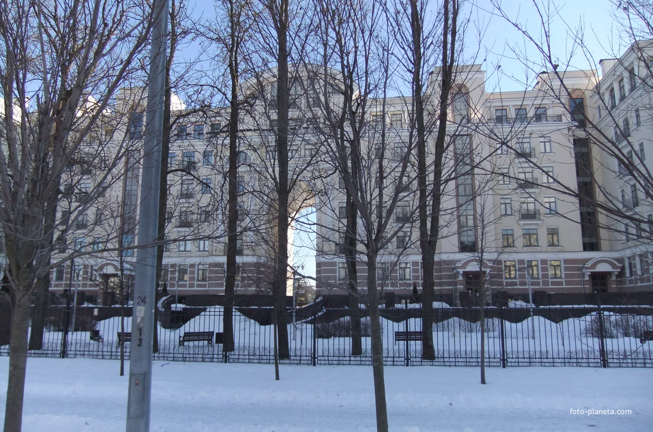 Крестовский остров.