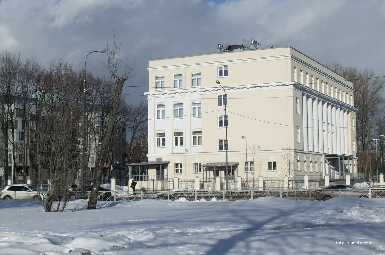 Крестовский остров.