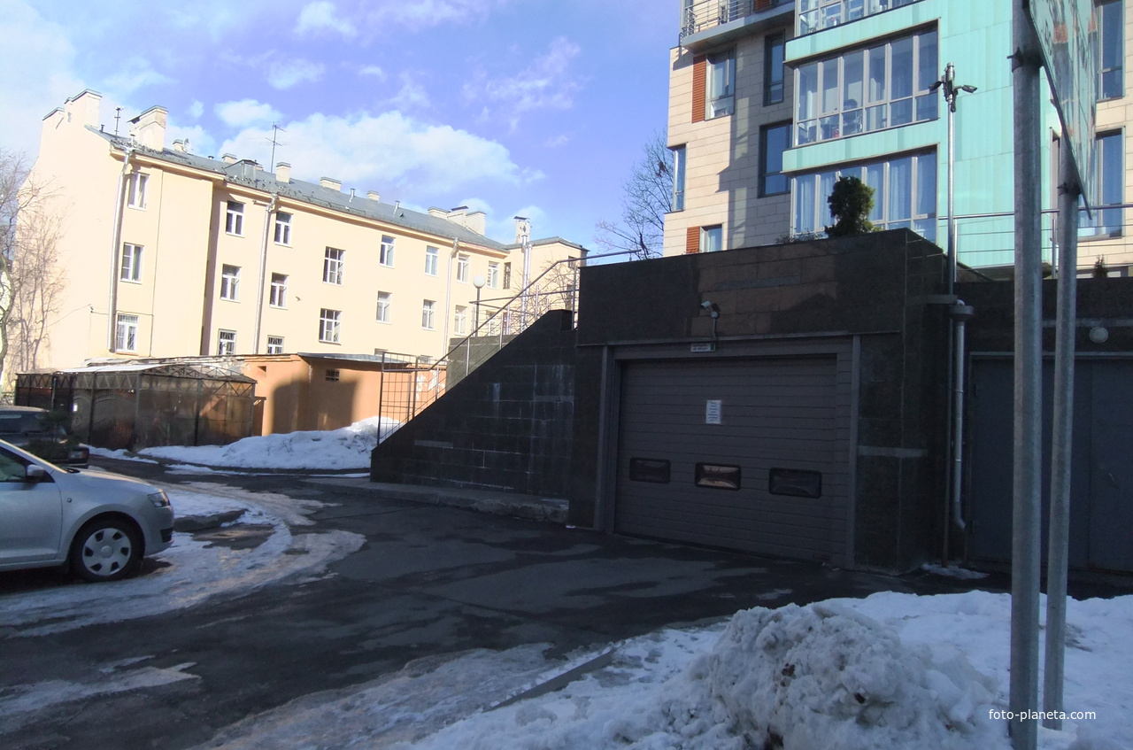 Крестовский остров.