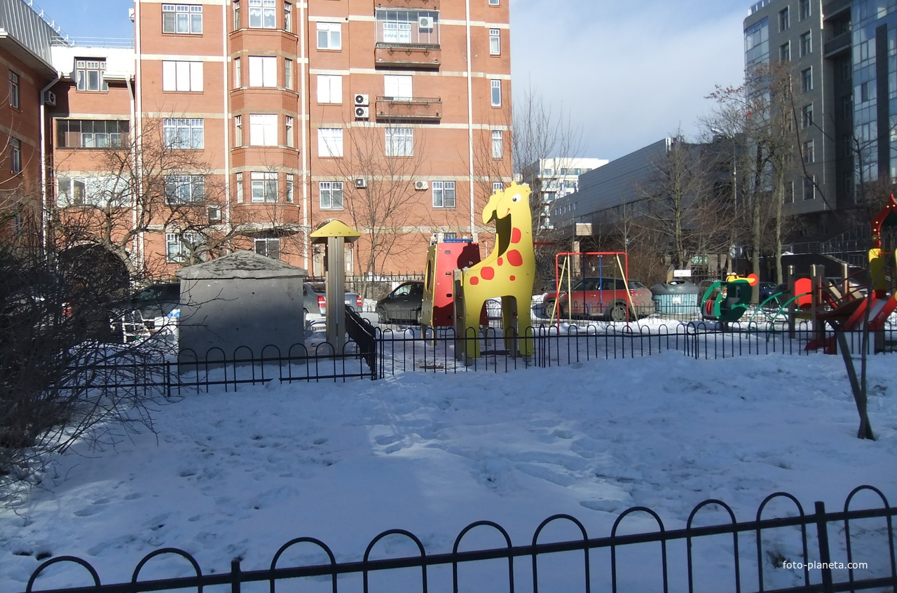 Крестовский остров.