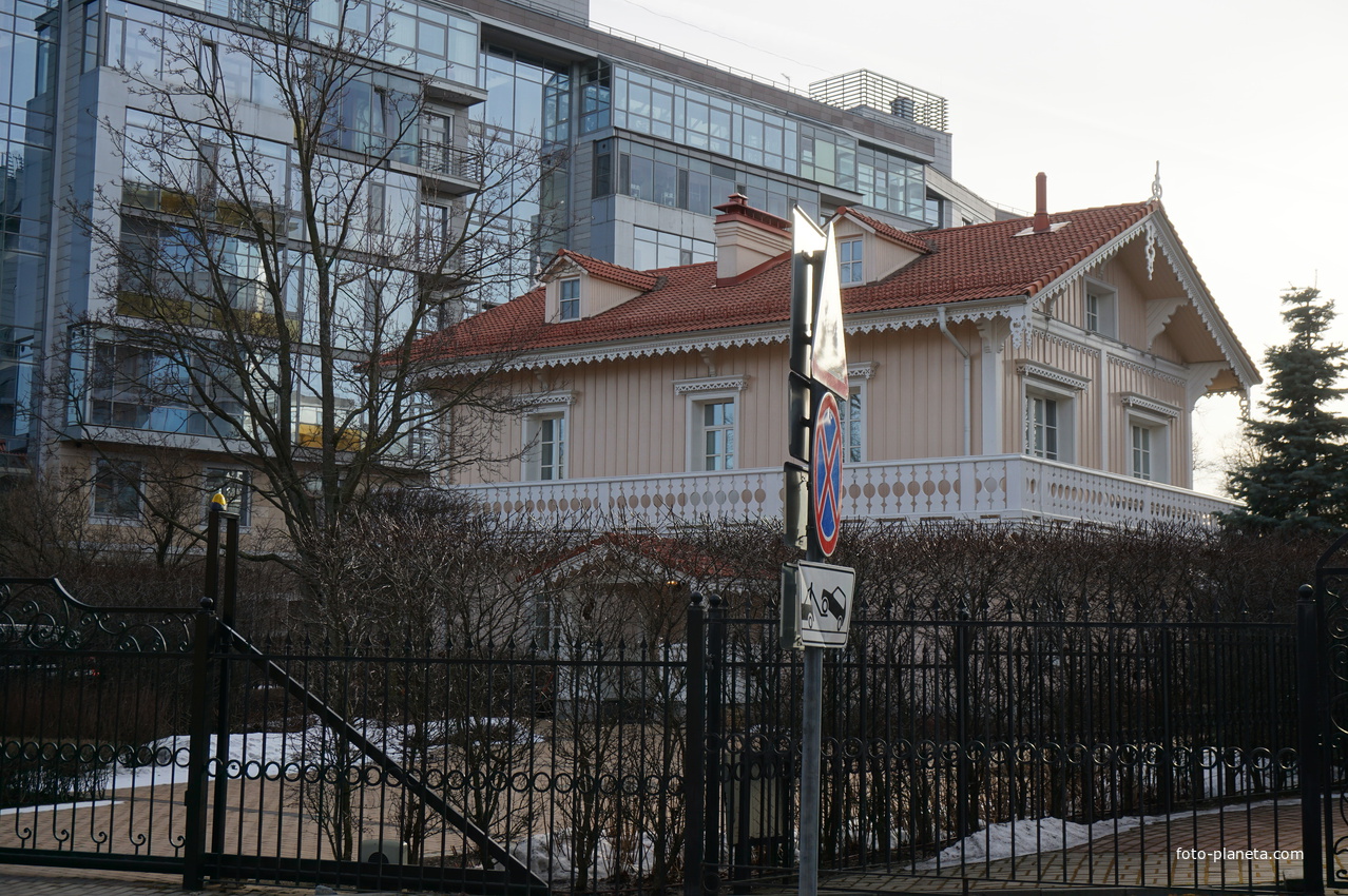 Крестовский остров.