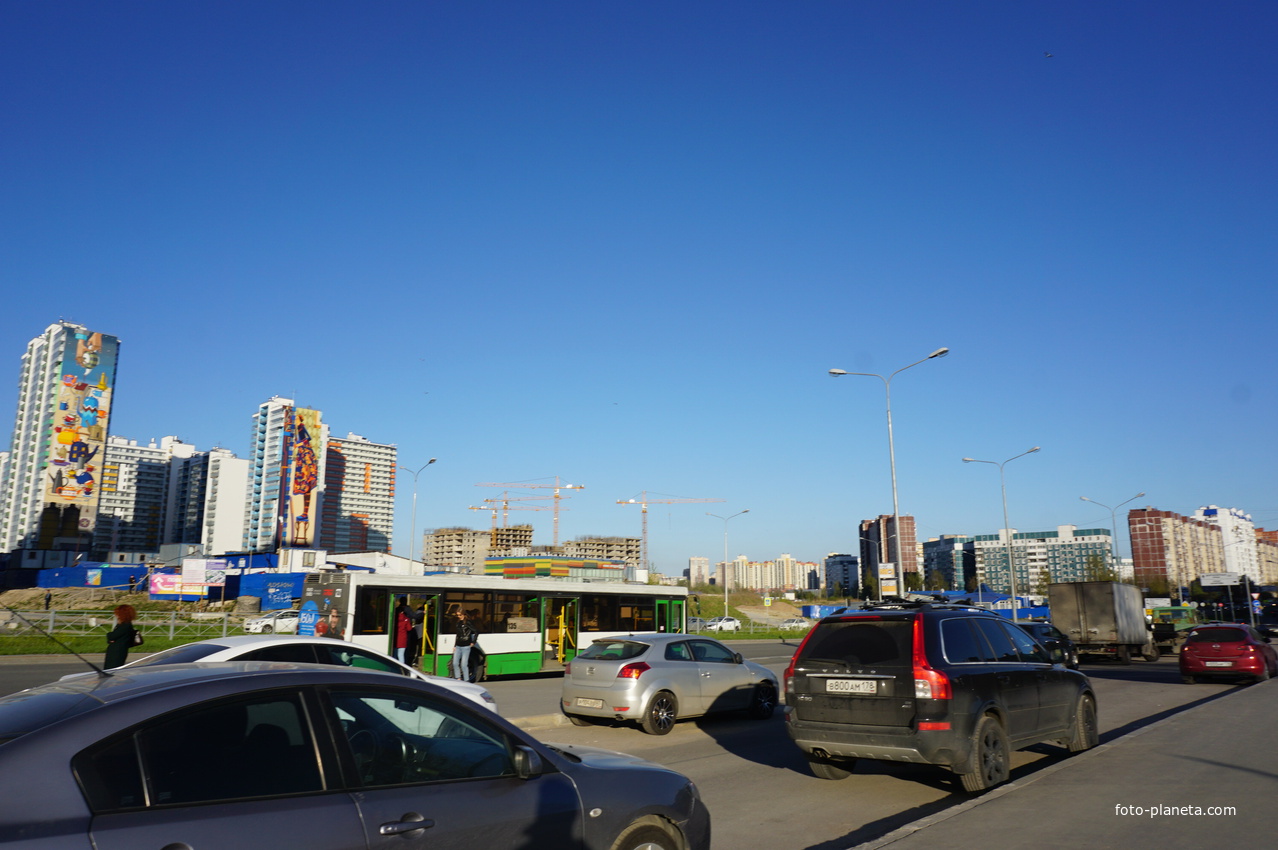 Парашютная улица.