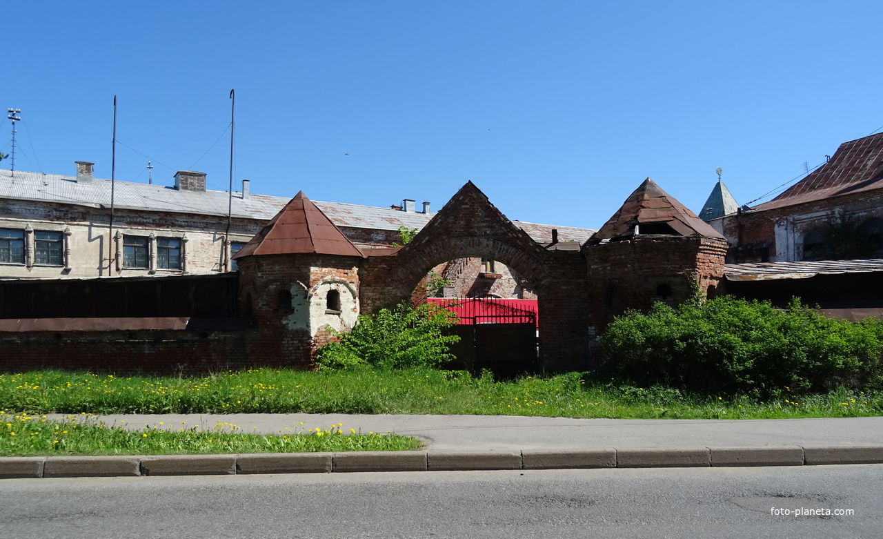 Бывшие казармы Собственного Его Императорского Величества Конвоя