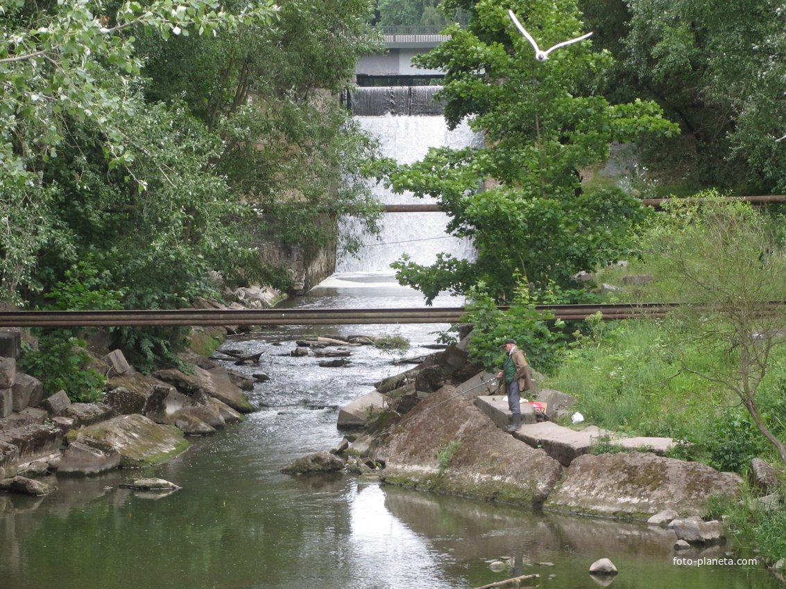 Плотина на реке Стрелка