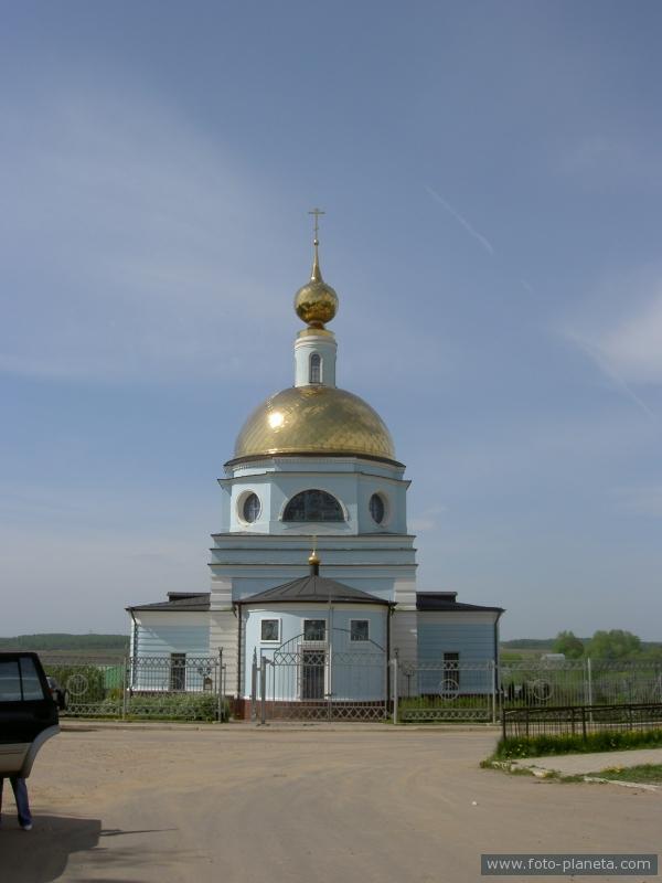 храм в Недельном